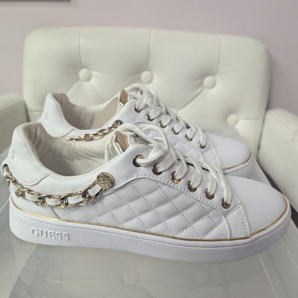 GUESS White Quilted Women's Sneakers